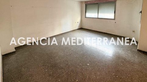 Piso en venta en Lliria, con terraza.