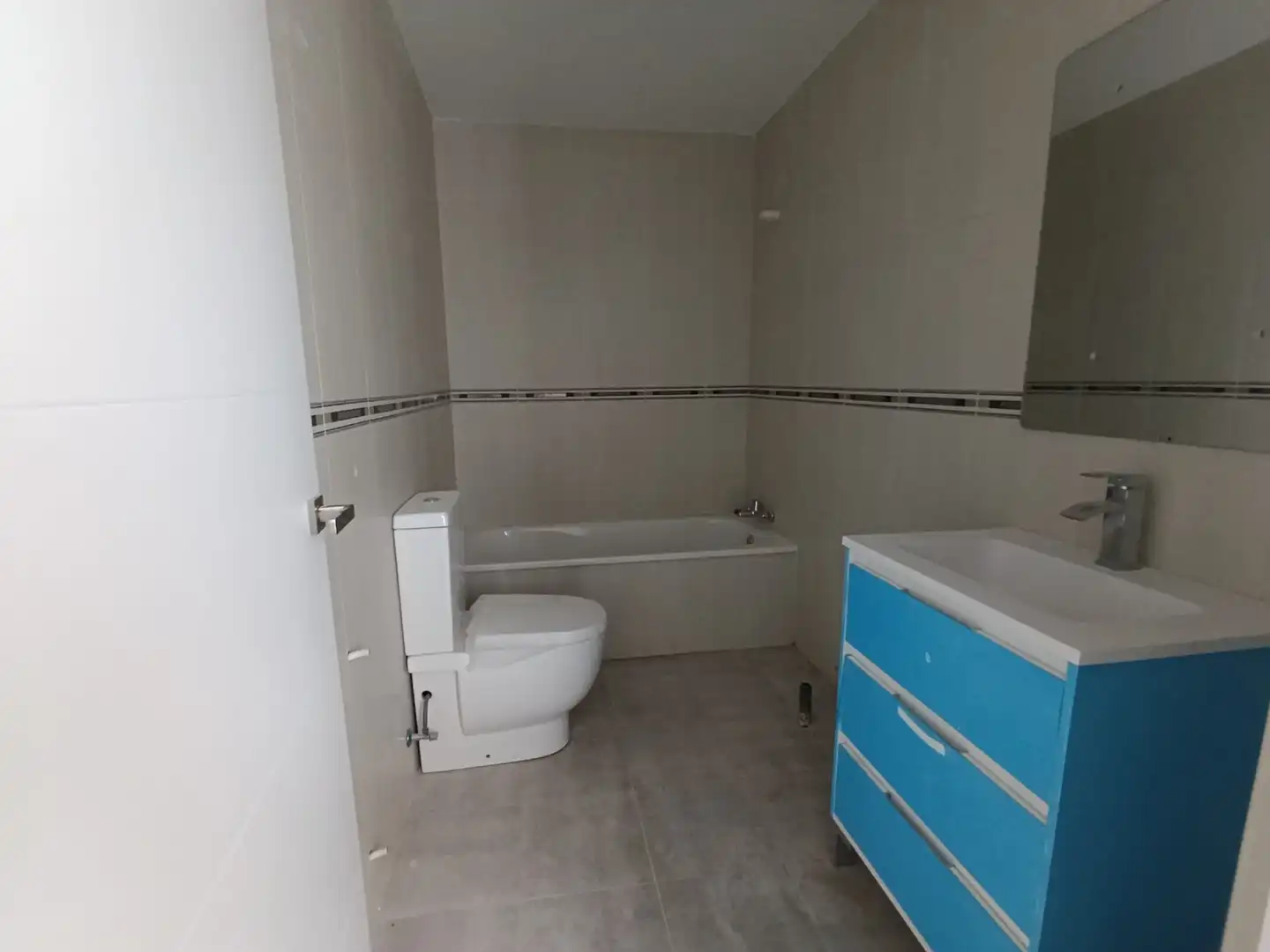 Baño de Piso en venta en Argamasilla de Alba con Aire acondicionado y Terraza
