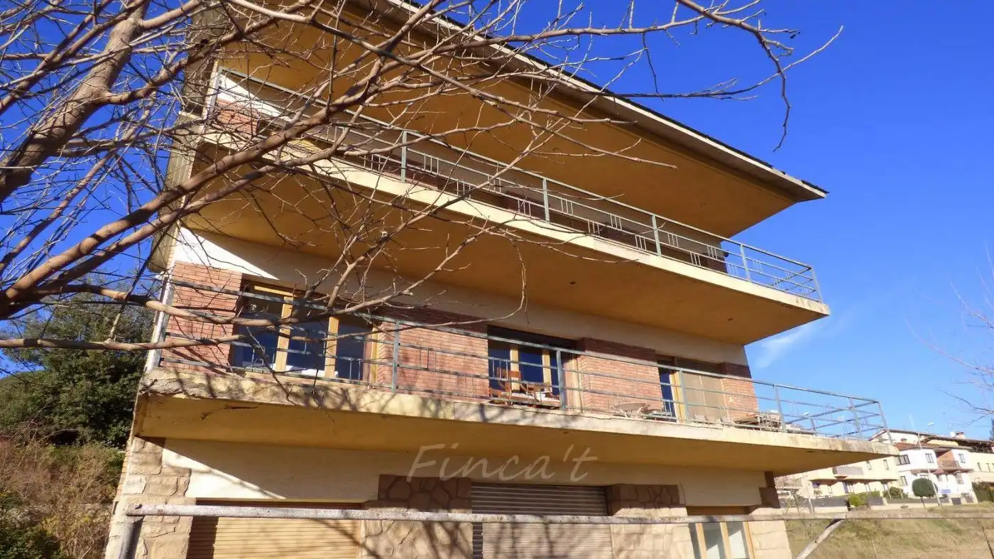 Vista exterior de Casa o xalet en venda en Moià amb Calefacció, Terrassa i Traster