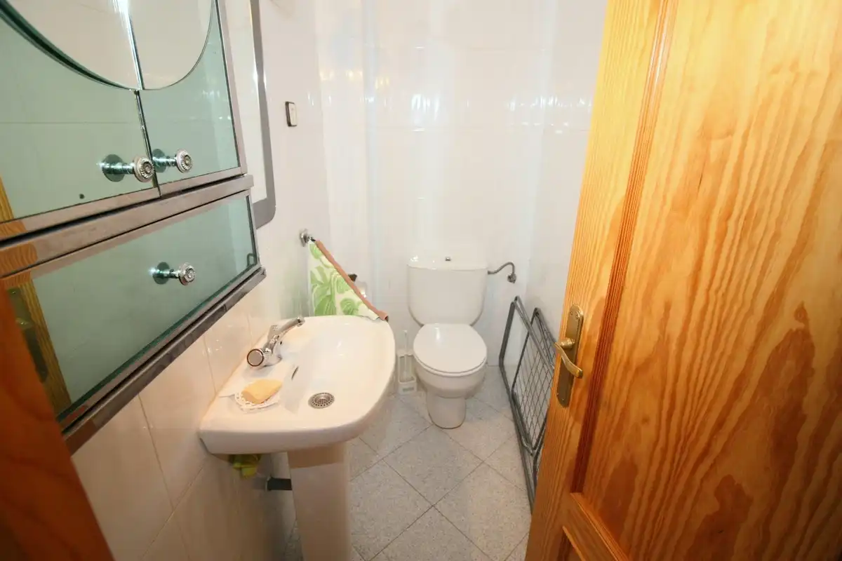 Bathroom of Houses for sale in Guisando  with Heating