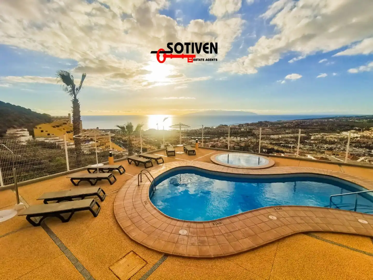 Apartament amb piscina en venda a Galicia, imagen 2