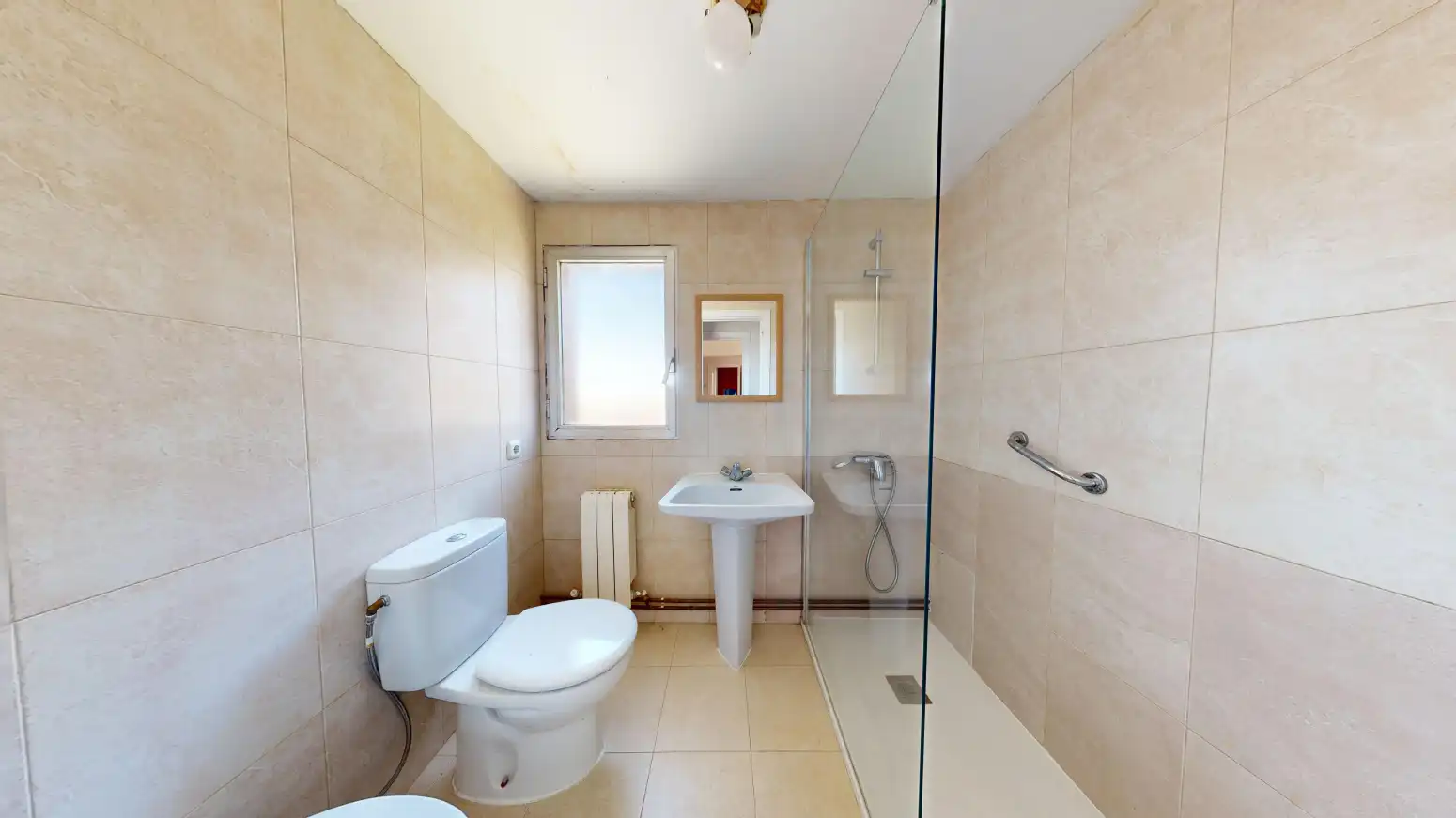 Baño de Piso en venta en Tafalla con Calefacción, Parquet y Terraza