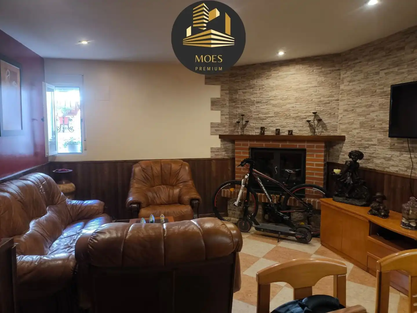 Casa con terraza en venta en Rus, imagen 2