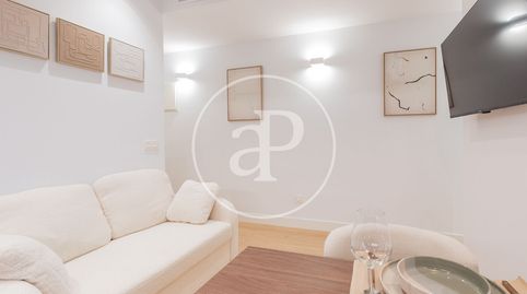 Photo 2 of Flat for rent in C. de Alburquerque, 11, Trafalgar, Madrid Capital