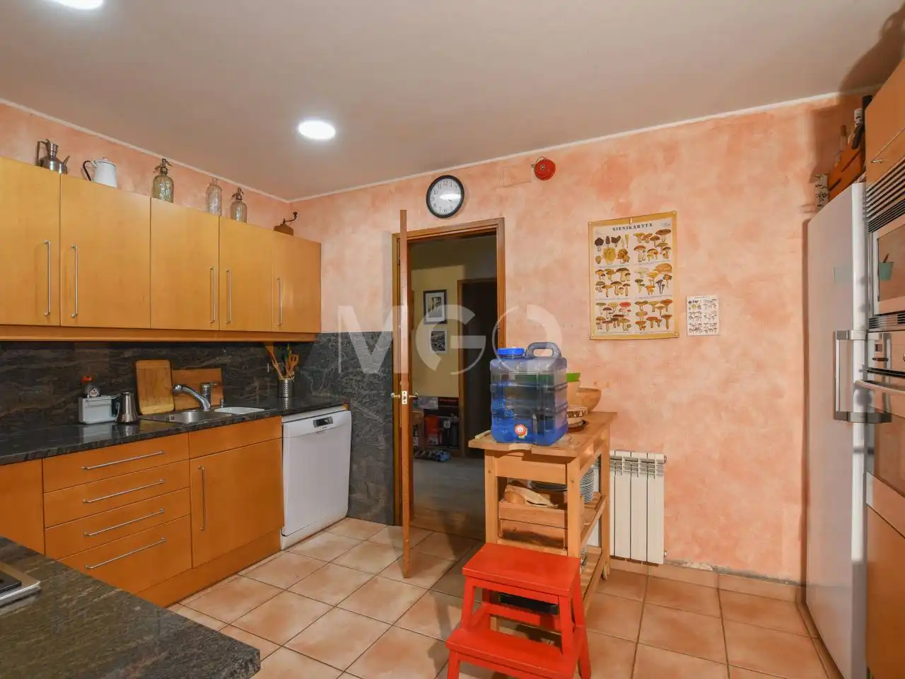 Cuina de Casa o xalet en venda en Tavèrnoles amb Calefacció, Jardí privat i Parquet