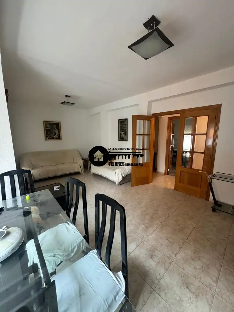 Wohnzimmer von Wohnung zur Miete in Albacete mit Möbliert