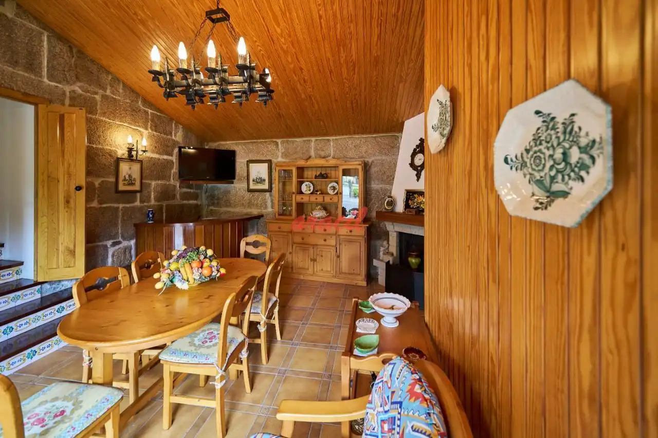 Dining room of Houses for sale in Ourense Capital   with Heating, Private garden and Terrace