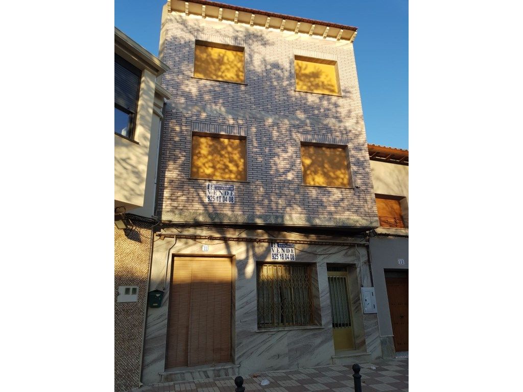 Exterior view of Building for sale in La Puebla de Almoradiel