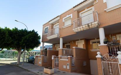 Vista exterior de Casa o xalet en venda en Huércal de Almería amb Terrassa, Balcó i Alarma