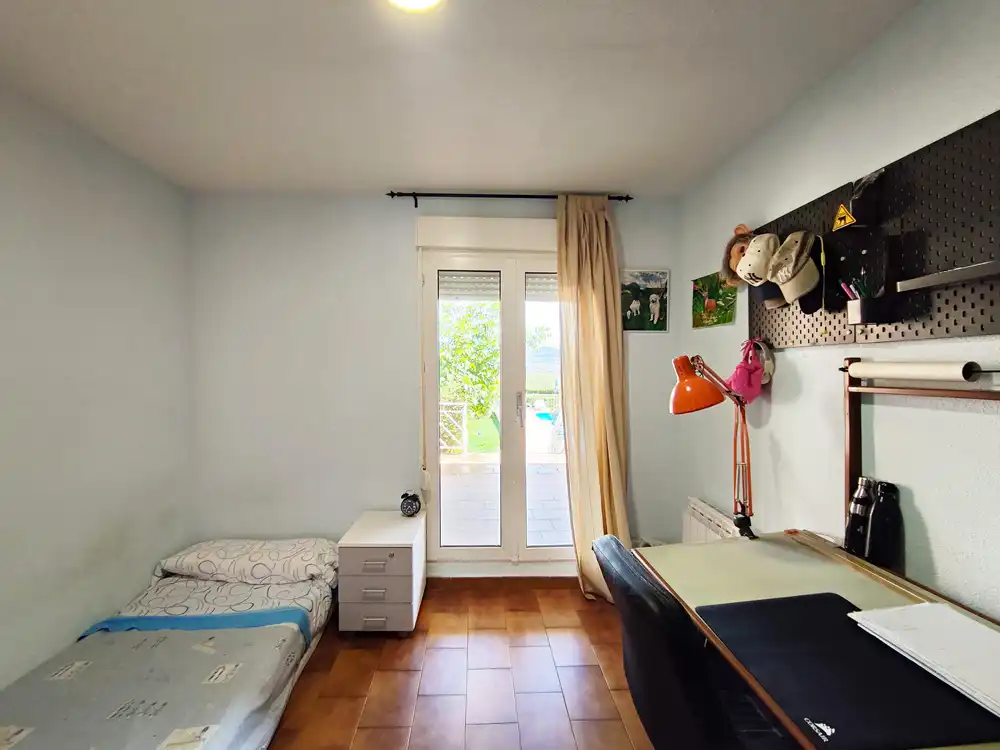 Habitación de Casa o chalet en venta en Guadarrama con Calefacción, Jardín privado y Parquet