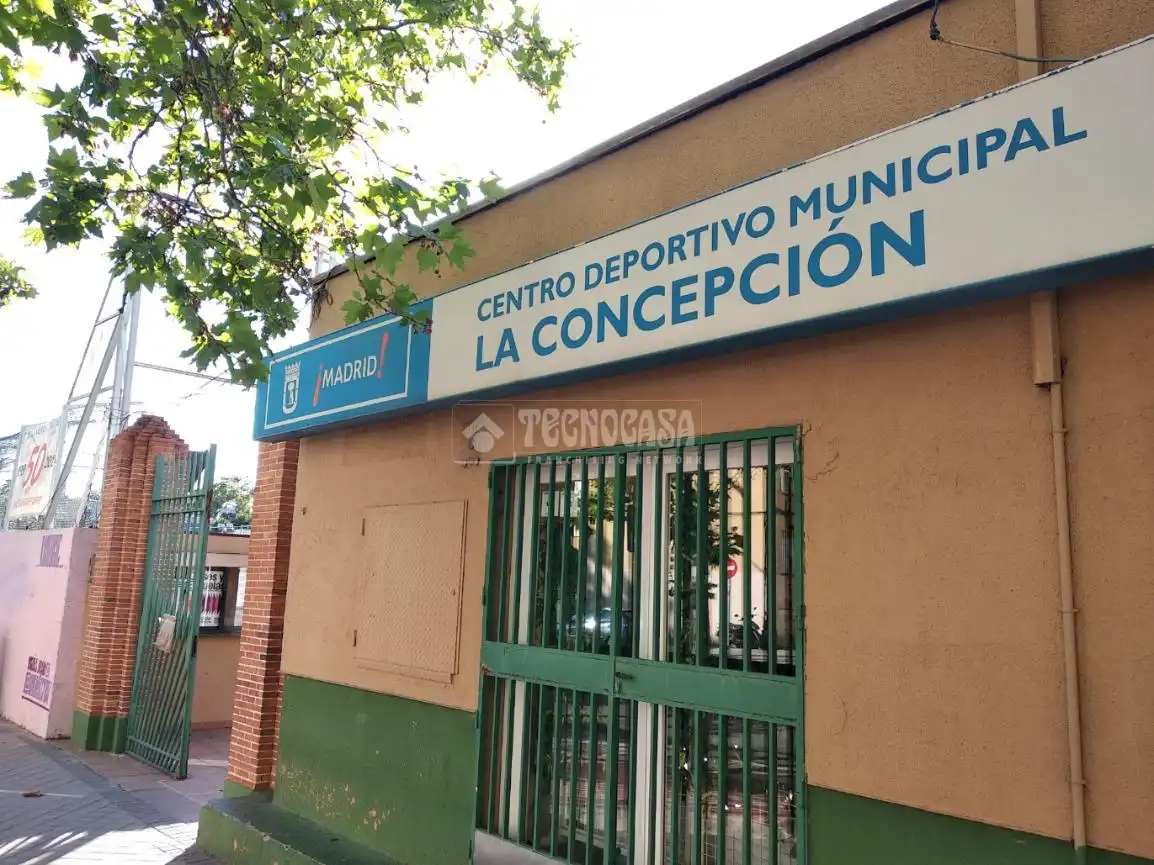 Exterior view of Flat for sale in Madrid  with Air Conditioner