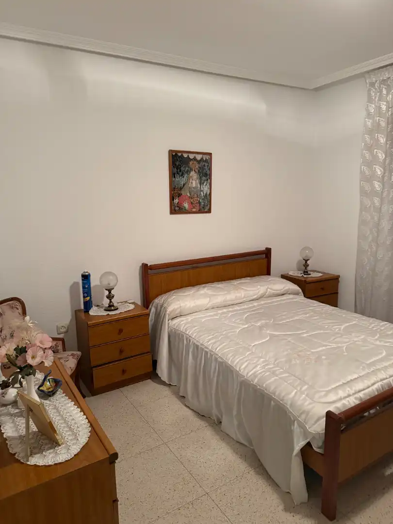Casa adosada en venta en Calle Castillo de Rena, Avenida Elvas