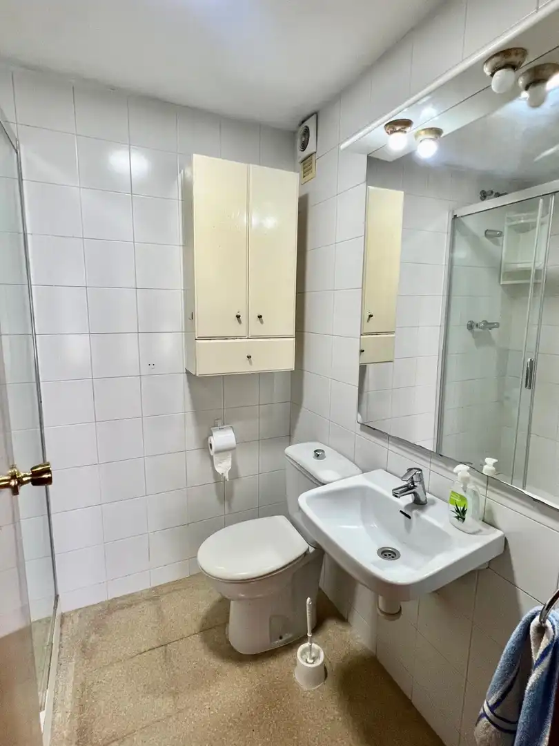Baño de Piso en venta en Sabadell con Aire acondicionado, Trastero y Balcón
