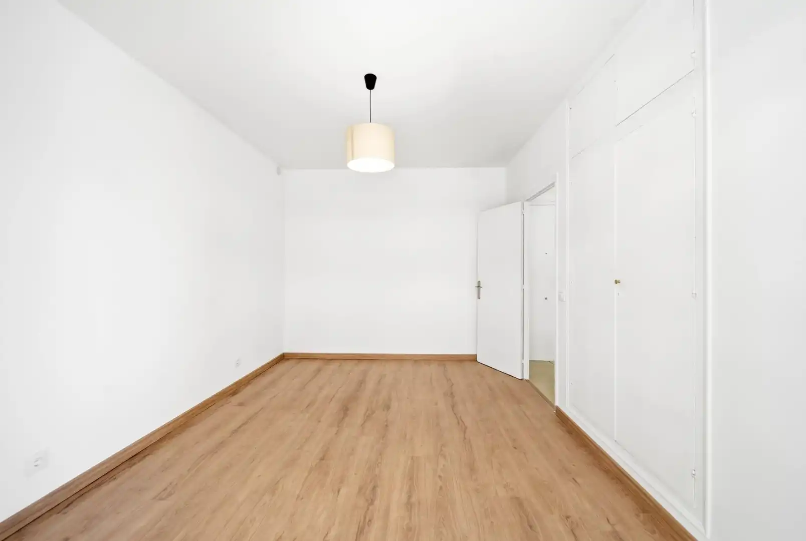 Dormitori de Apartament en venda en Roses amb Aire condicionat i Balcó