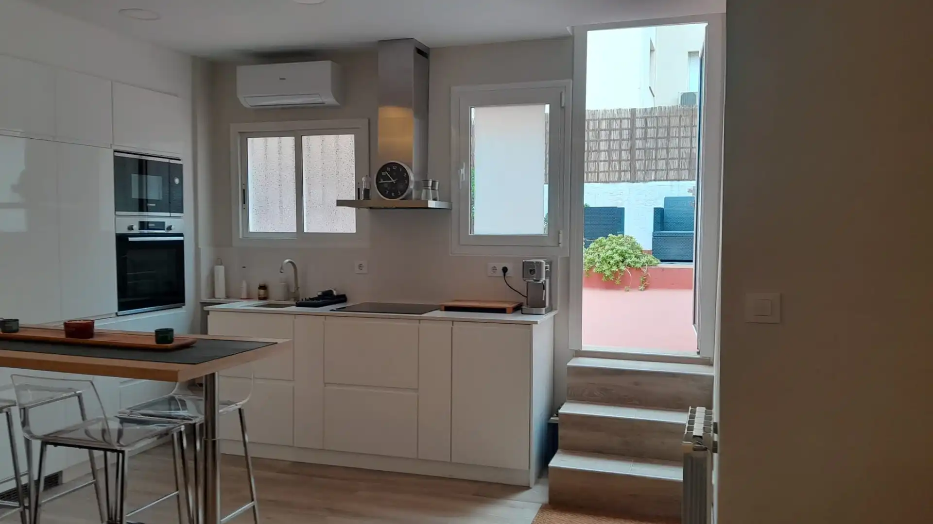 Kitchen of Attic for sale in  Barcelona Capital  with Air Conditioner, Heating and Terrace