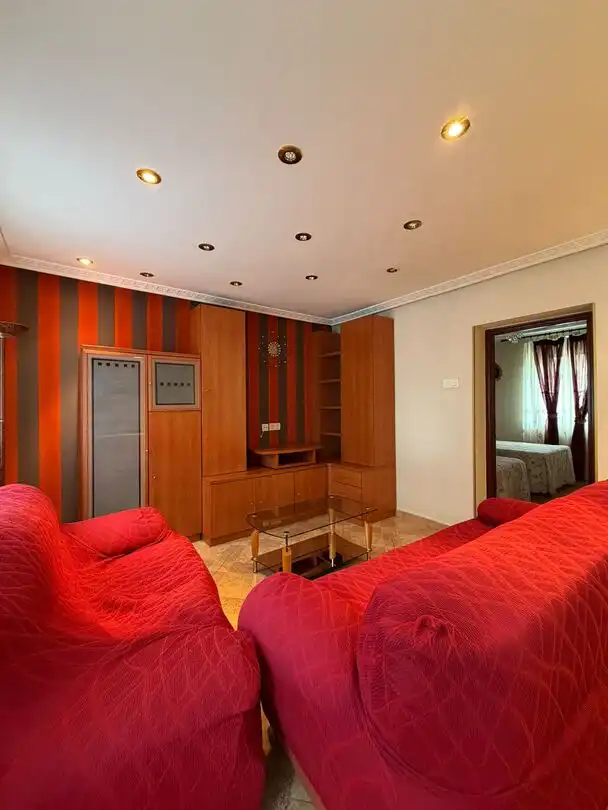 Wohnzimmer von Wohnung zur Miete in Laviana mit Heizung und Balkon