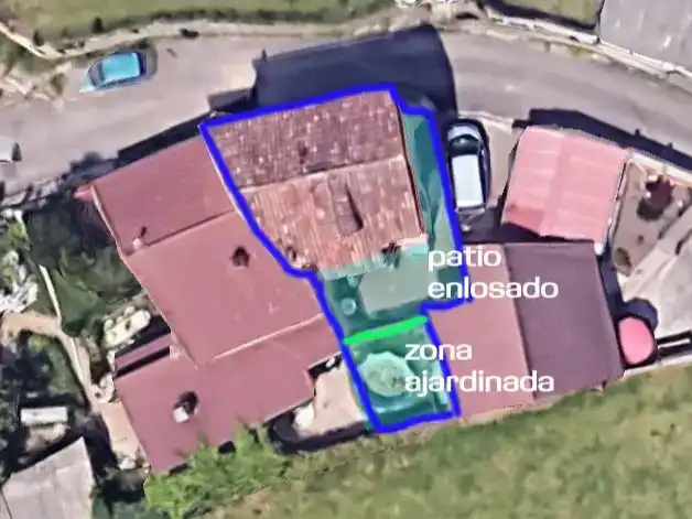 Casa adosada en venda en Langreo amb Jardí privat, Traster i Moblat