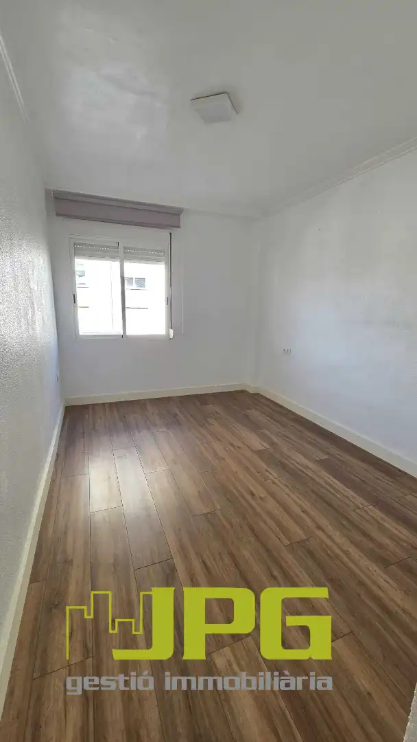 Habitación de Piso en venta en Mutxamel con Aire acondicionado, Balcón y Internet