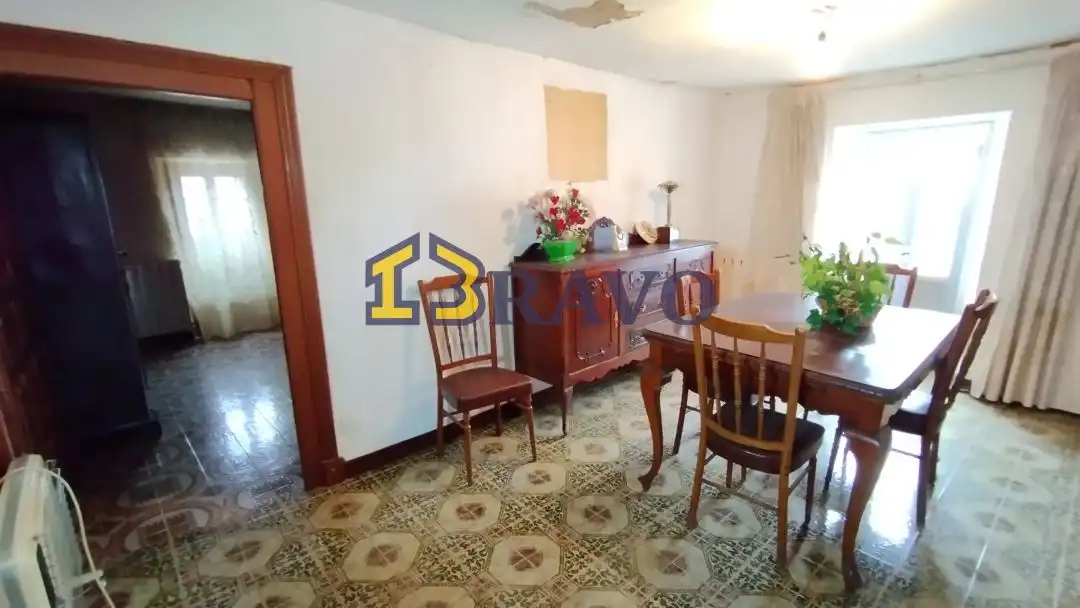 Casa o chalet en venta en Merindad de Cuesta-Urria con Calefacción, Jardín privado y Amueblado