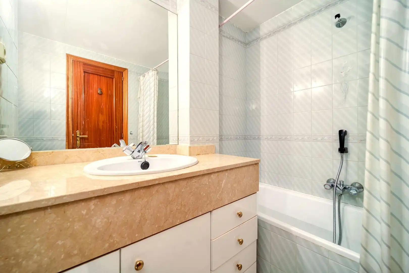 Baño de Casa adosada en venta en Avenida Europa