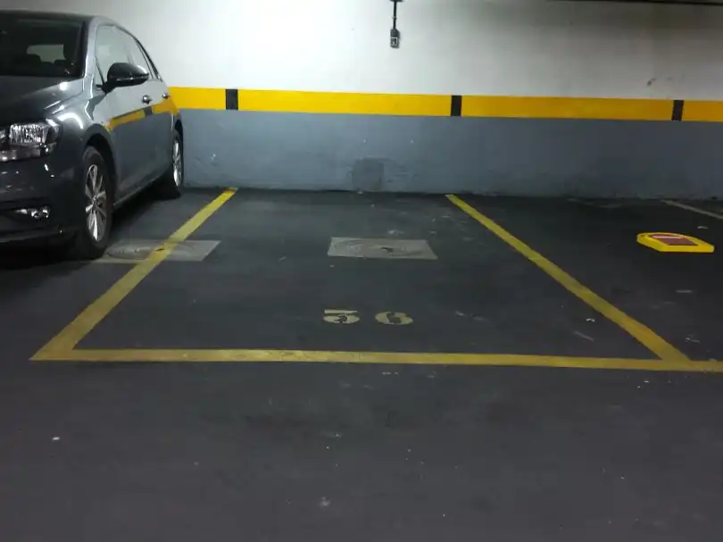 Parking of Garage for rent in Madrid