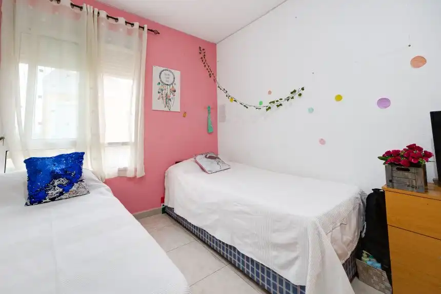 Habitación de Casa adosada en venta en Rojales con Piscina comunitaria