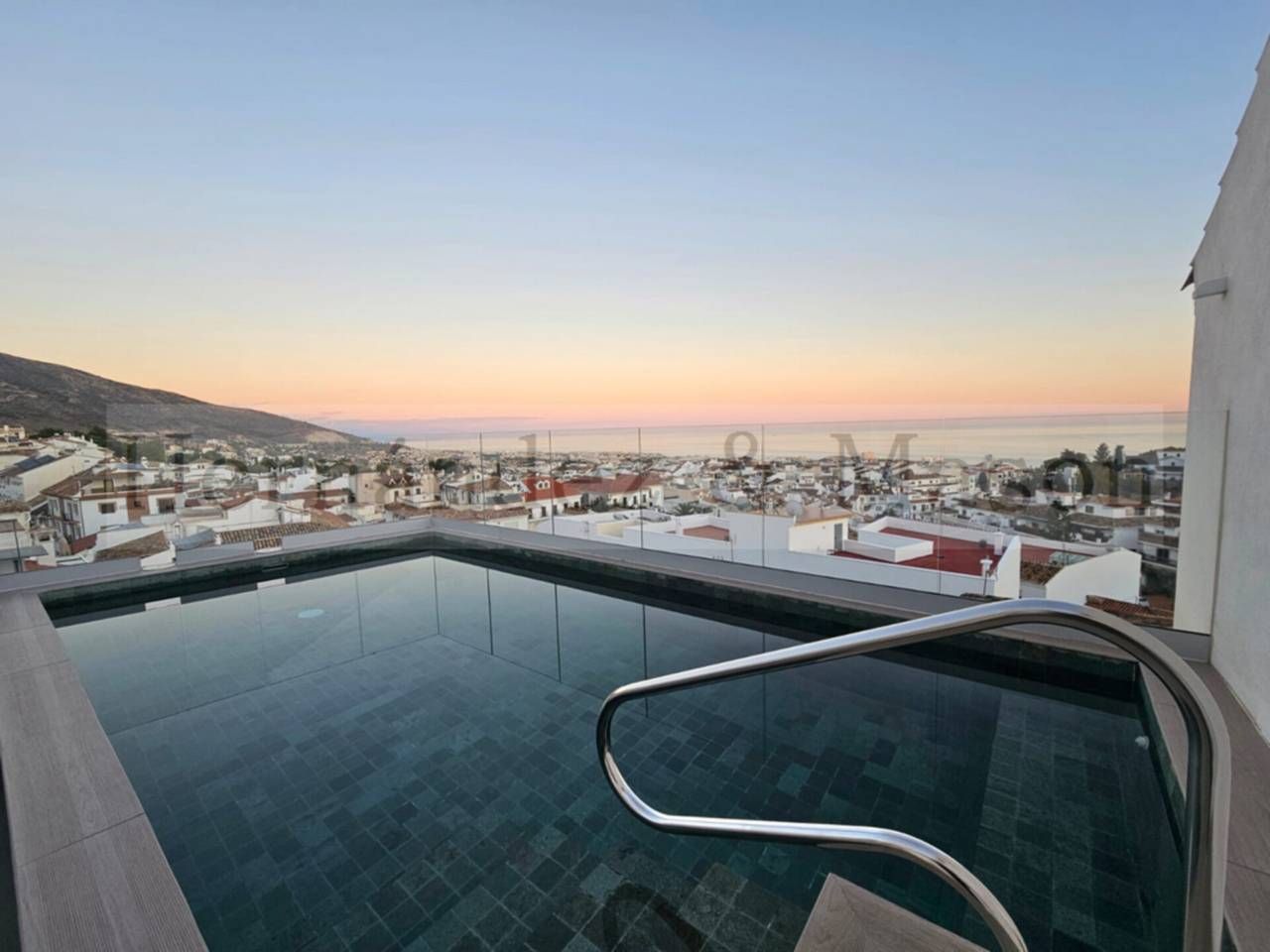 Swimming pool of Flat for sale in Benalmádena  with Air Conditioner, Terrace and Storage room