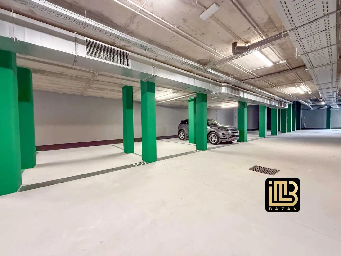Parking of Flat for rent in Málaga  with Air Conditioner, Heating and Private garden
