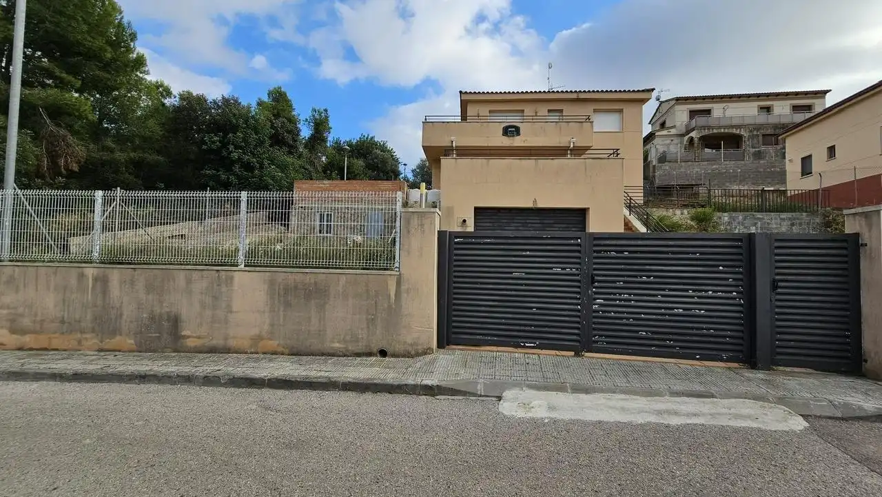 Vista exterior de Casa o chalet en venta en Calafell con Jardín privado