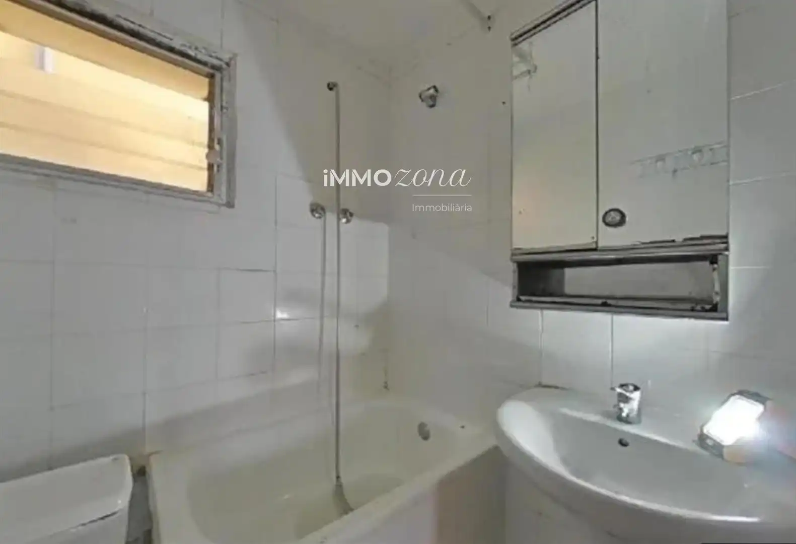 Bany de Apartament en venda en Artigues - Llefià