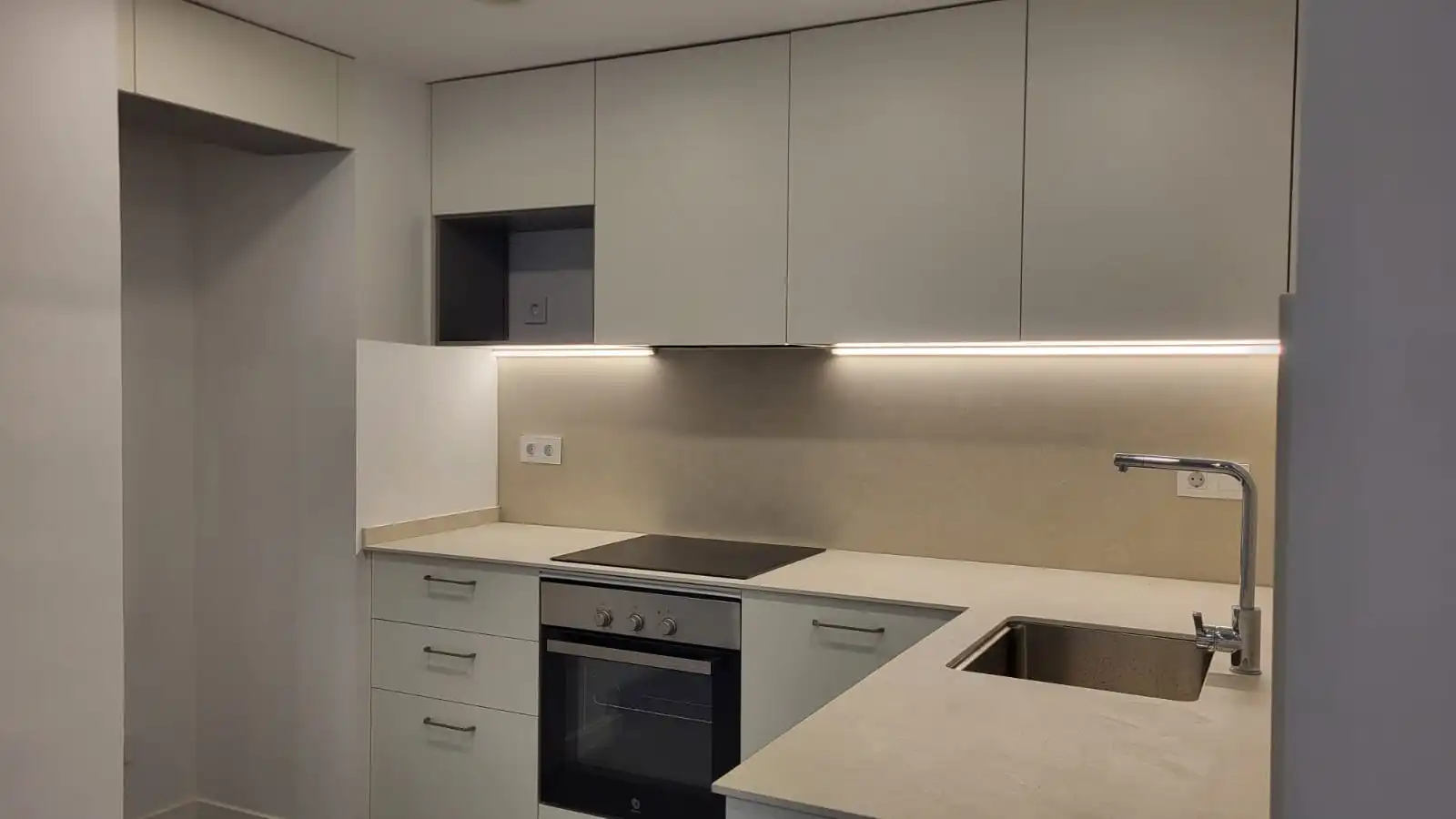 Kitchen of Ground floor for sale in Sabadell  with Air Conditioner and Heating