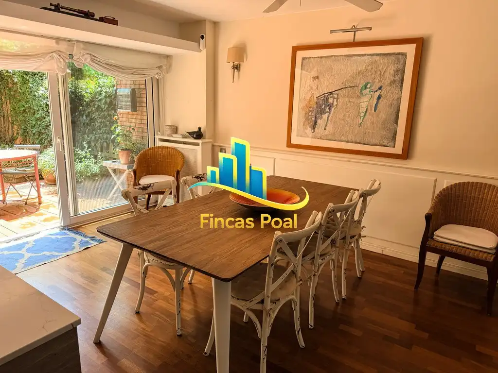 Comedor de Casa adosada en venta en Sant Just Desvern con Calefacción, Jardín privado y Piscina comunitaria