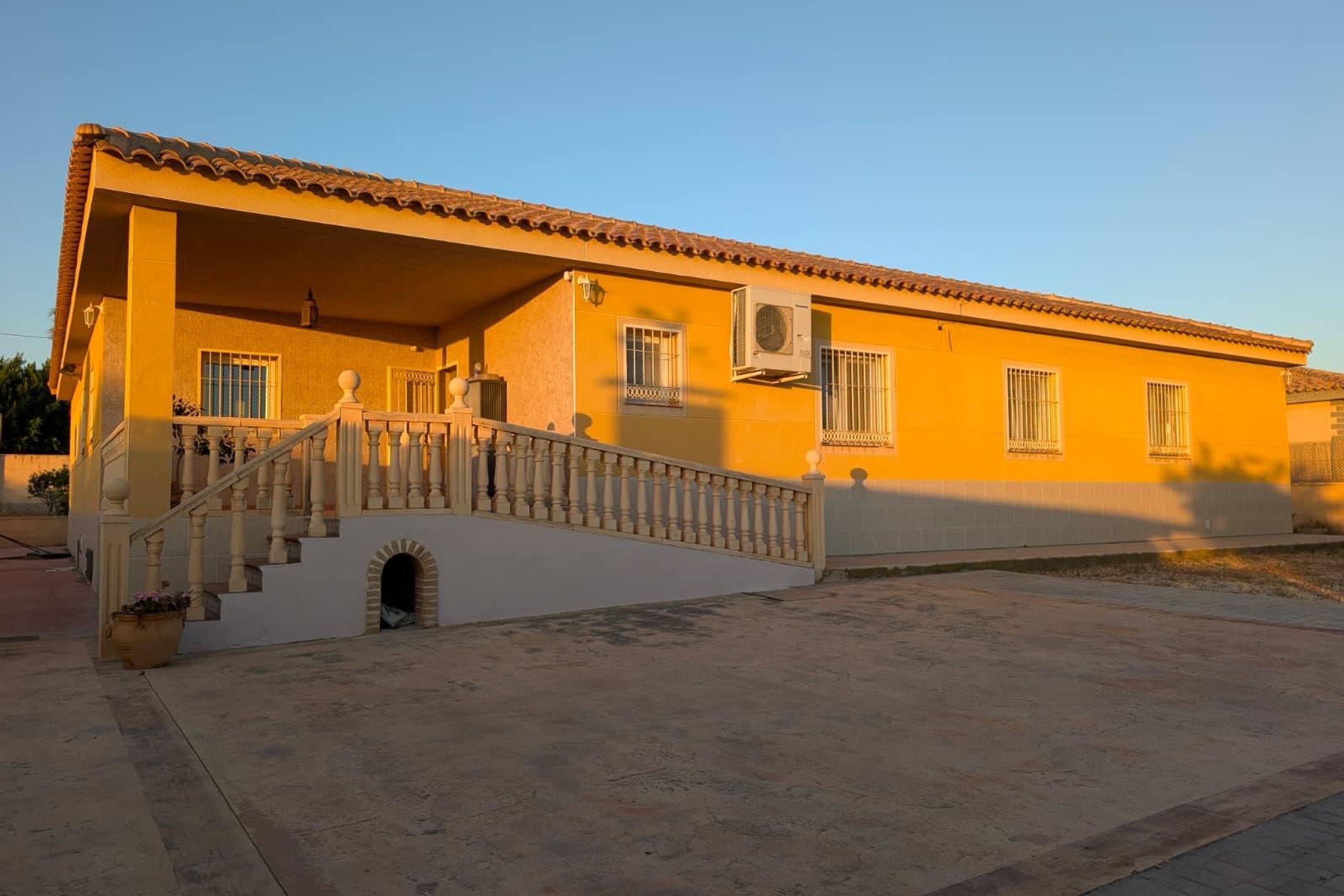 Vista exterior de Casa o xalet en venda en Alicante / Alacant