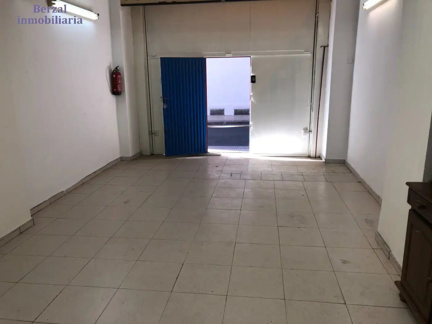 Local en venta en  Logroño