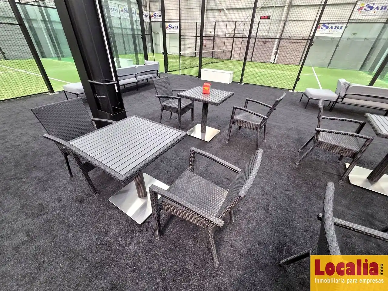 Terrasse von Fabrikhallen zum Verkauf in San Felices de Buelna