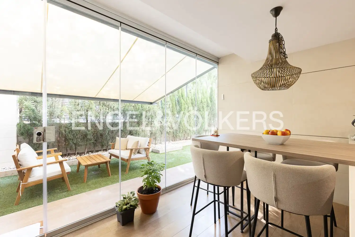 Terraza de Dúplex en venta en Valencia con Aire acondicionado, Calefacción y Jardín privado