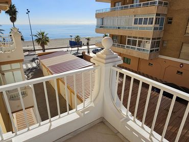 Apartamento con ascensor en venta en Las Gaviotas  - Carvajal