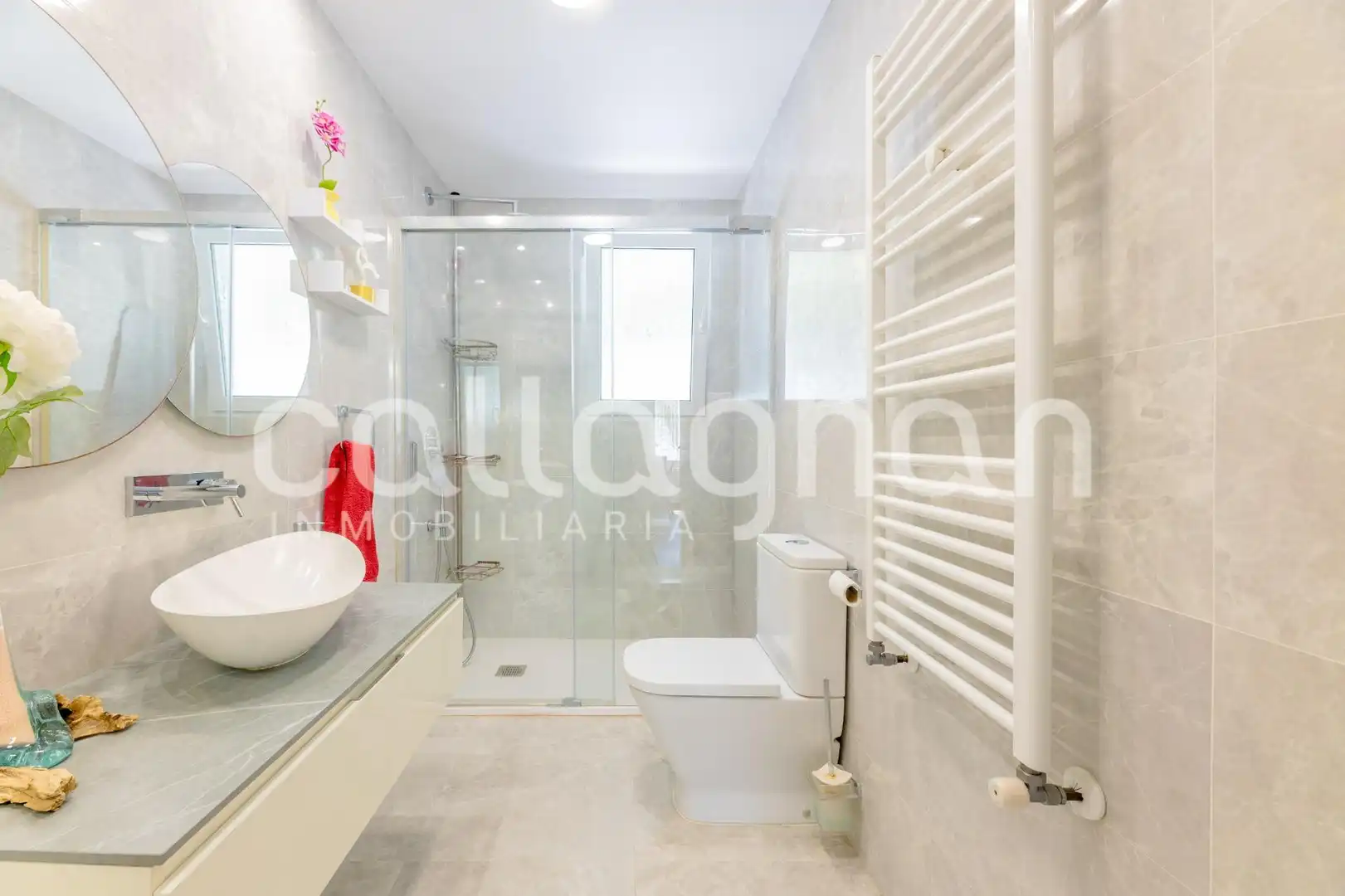 Baño de Casa o chalet en venta en L'Eliana con Aire acondicionado, Calefacción y Piscina
