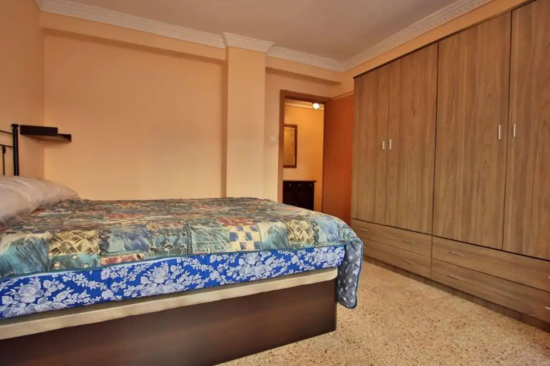 Schlafzimmer von Wohnung zur Miete in Valencia mit Möbliert
