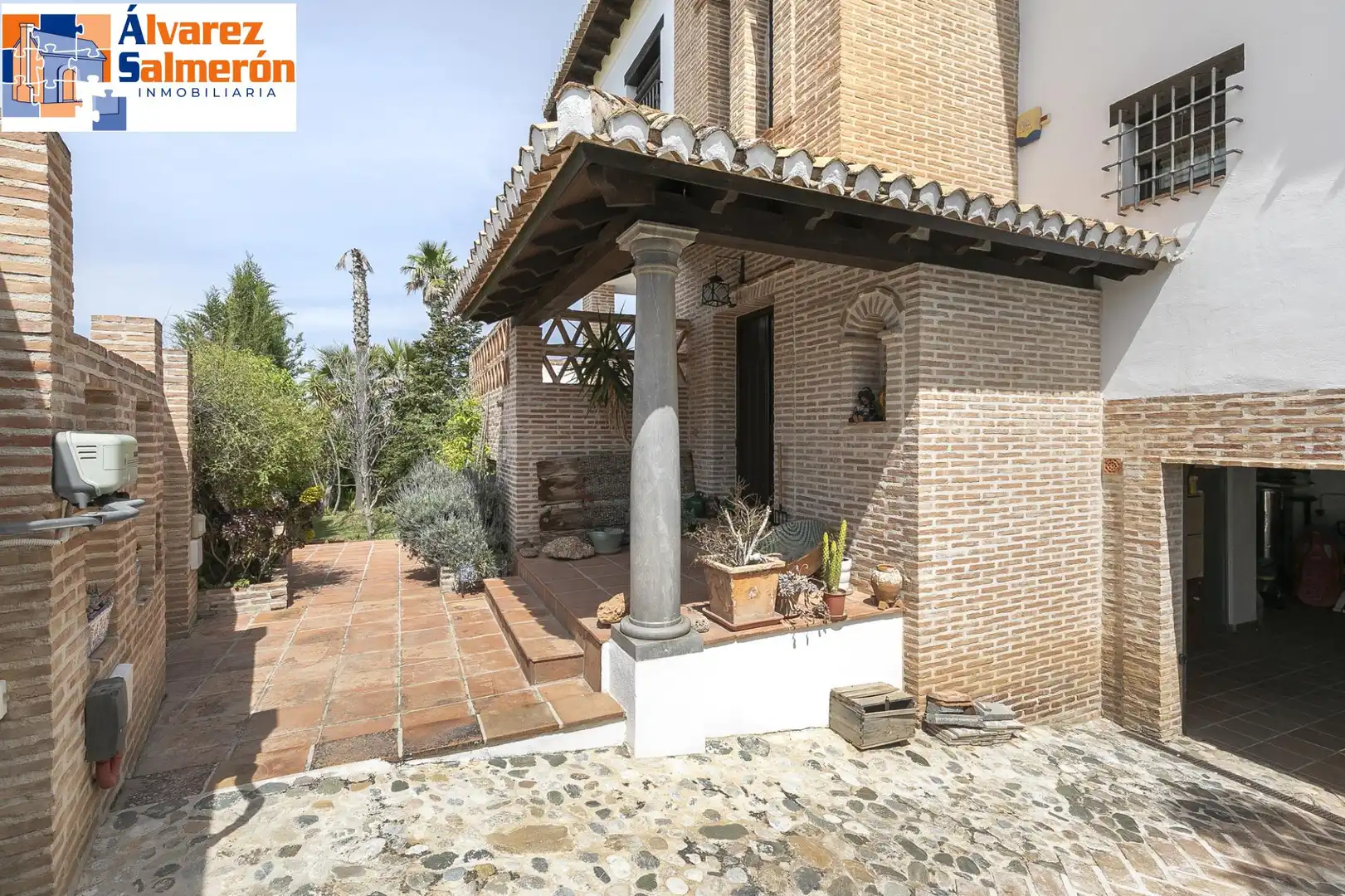 Jardí de Casa o xalet en venda en La Zubia amb Aire condicionat, Calefacció i Jardí privat