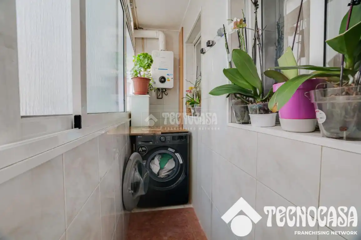 Wohnung zum Verkauf in Badalona mit Klimaanlage und Balkon