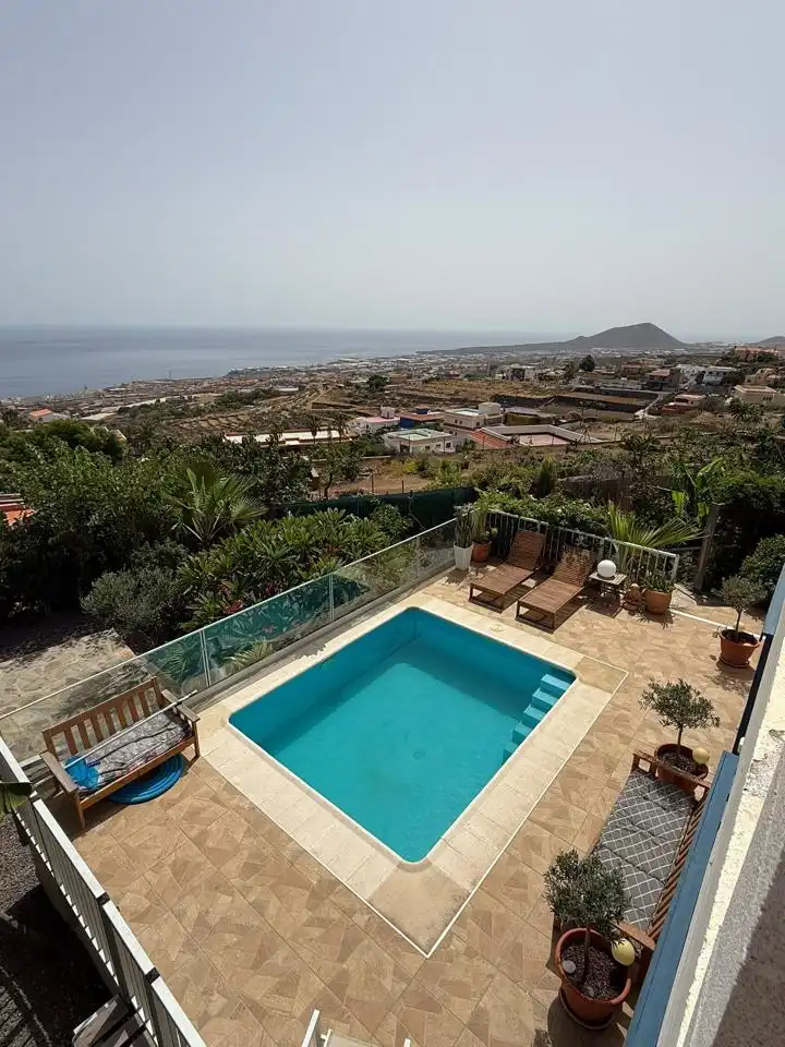 House with pool for sale in Camino la Medida, imagen 77