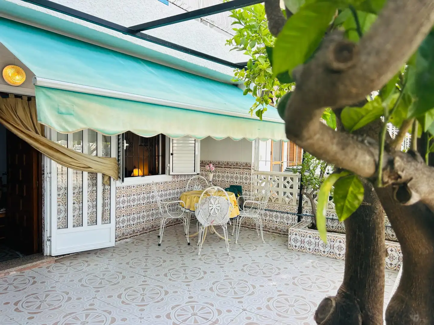 Terrassa de Casa o xalet en venda en San Pedro del Pinatar amb Aire condicionat, Jardí privat i Traster