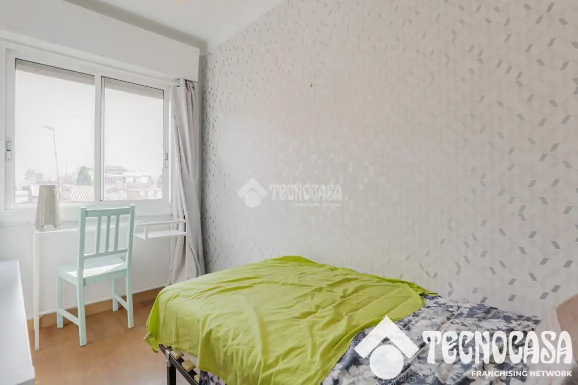 Dormitori de Pis en venda en Badalona amb Aire condicionat, Calefacció i Parquet
