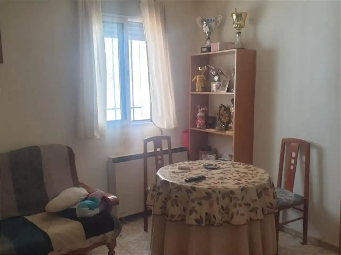 Comedor de Casa adosada en venta en Alcocer con Trastero, Amueblado y Balcón