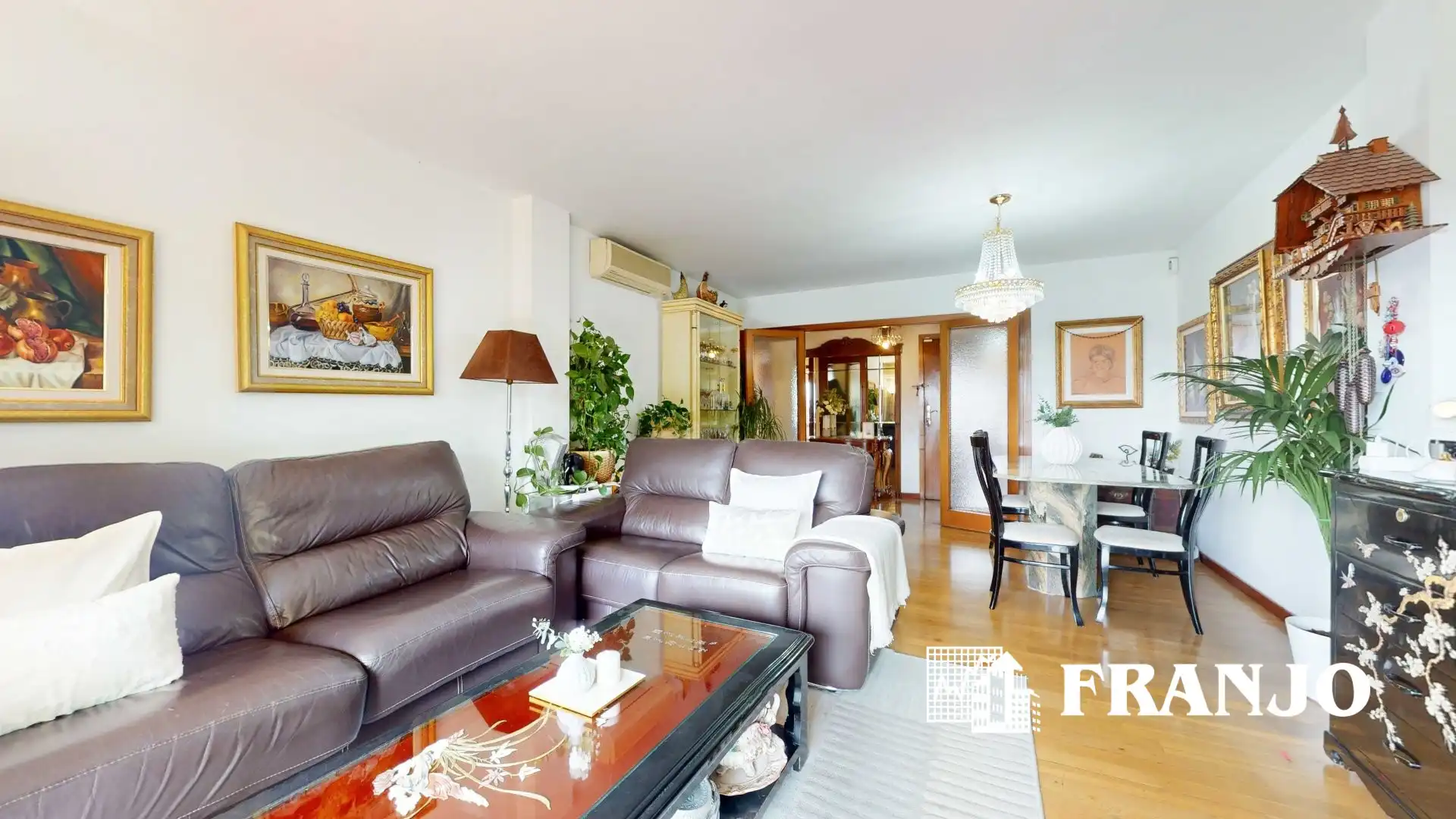 Wohnzimmer von Wohnung zum Verkauf in Barcelona mit Klimaanlage, Heizung und Terrasse