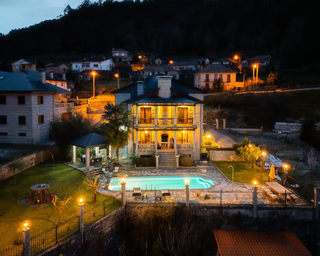 Vista exterior de Casa o chalet en venta en Padrenda con Calefacción, Jardín privado y Terraza