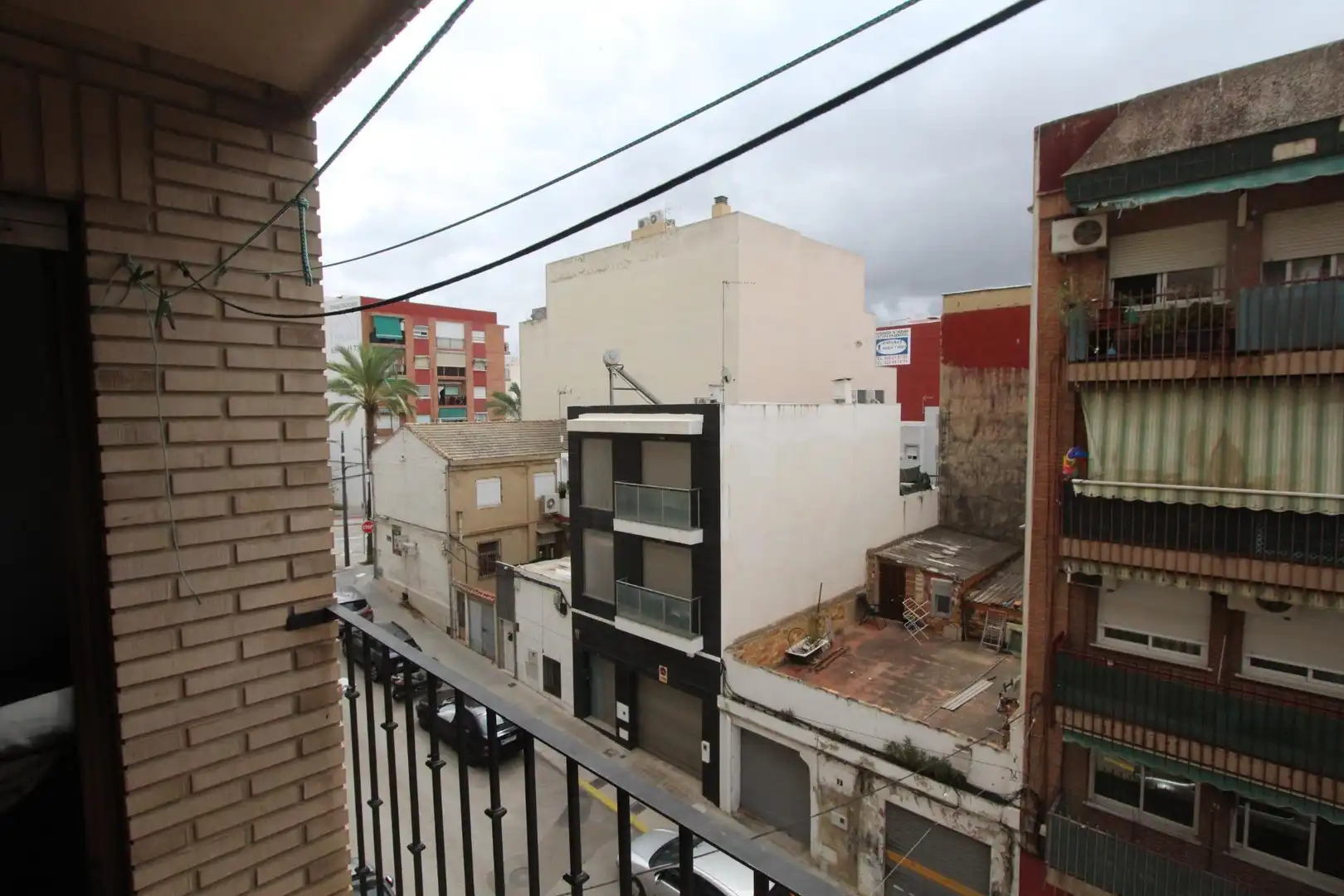 Vista exterior de Piso en venta en Paterna con Terraza y Balcón