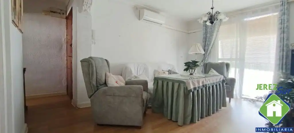 Sala d'estar de Pis en venda en Jerez de la Frontera amb Aire condicionat i Calefacció