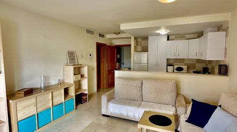Foto 5 de Apartament de lloguer a Avenida Salvador Dalí, 7, Playamar - Benyamina, Torremolinos